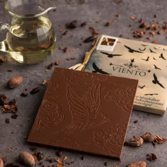   Fabric Viento tejcsokoládé mandulaolajjal és karamellizált kakaóbabbal 60 g